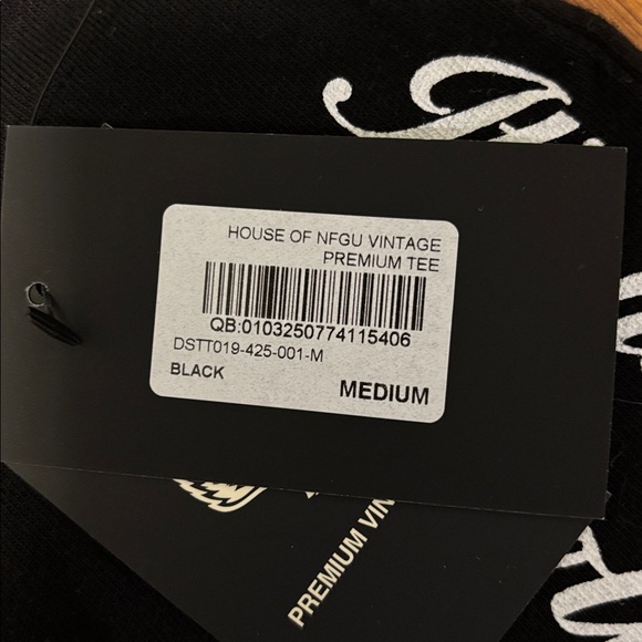 Vintage Darc Sport Powerhouse Gym Distressed Black T Shirt NWT Size: Medium - Picture 6 of 8